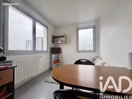 studio 1 pièce 19 m²