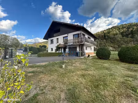 maison 6 pièces 137 m²
