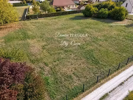 montignac-lascaux ? terrain de 1 312 m² à proximité immédiate des commodités