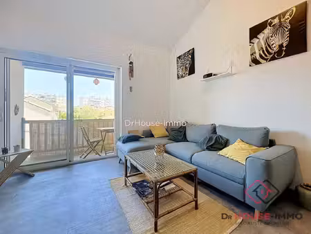 duplex avec balcon parking et cave  petit cocon quartier hopital dans une résidence calme