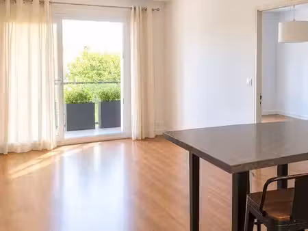 appartement 3 pièces avec balcon – 2 chambres – caen