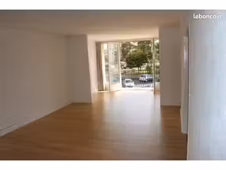 appartement place colbert