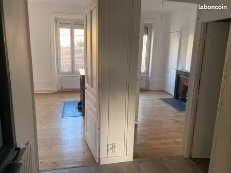 t2 52m2 refait à neuf et très lumineux