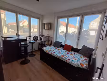 studio bien équipé