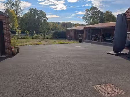 charmante maison a louer
