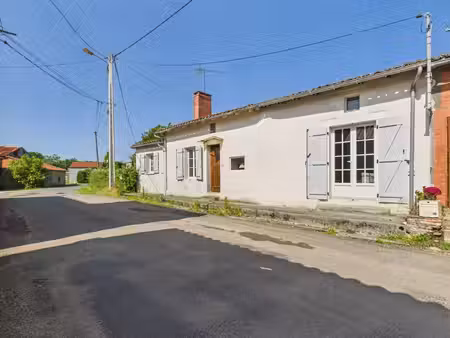 charmante maison de deux chambres située dans un hameau