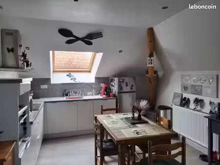 f2 avec cuisine à l'américaine
