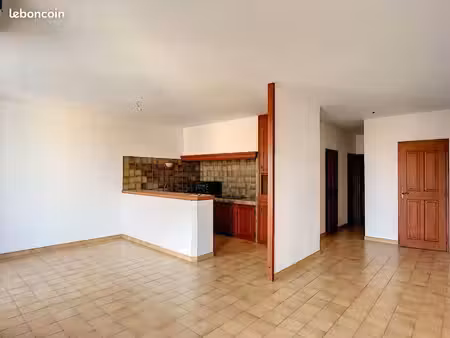 appartement 2 pièces 79 m²
