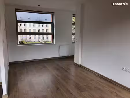 bel appartement t2 (55m²) + parking en centre-ville