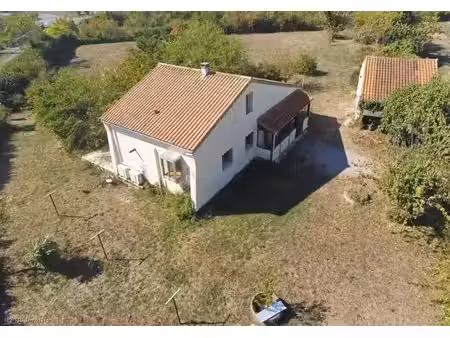 maison de 3 chambres en périphérie de verteuil-sur-charente 
