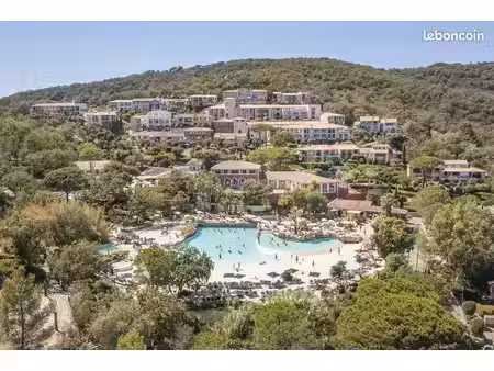 t2 meublé 27 m² + terrasse – grimaud – 850 tout compris – jusqu’à mars