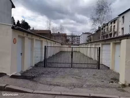 location garage fermé de 14m2
