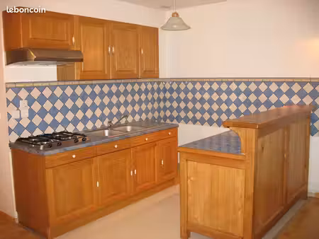 a louer petite maison centre ville