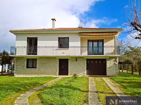 maison sur sous sol avec jardin