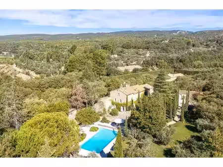 gordes - mas en pierre xixᵉ - proche village - piscine - jardin paysager - maison d
