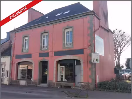 immeuble de rapport en plein centre de plabennec