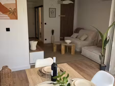 rare à l’année – grand t2 t2 meublé avec jardin de 50 m² et piscine