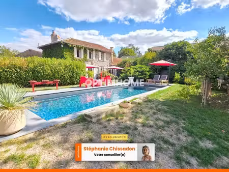 superbe maison en pierre avec piscine et jardin bucolique - un vrai coup de coeur -