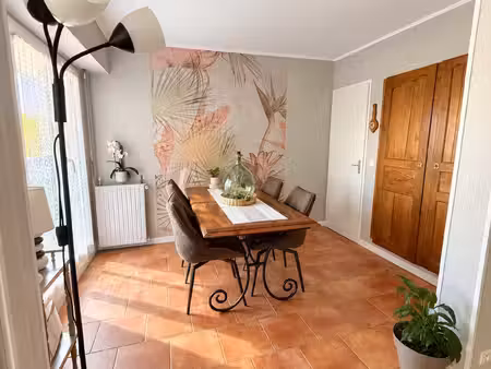 appartement 5 piéces - centre ville -rer gare sevran livry -par