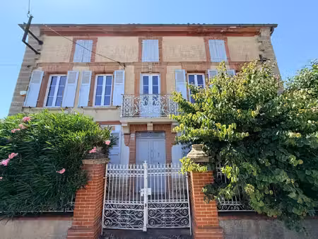 maison de caractere/189 m²/piscine/hyper centre