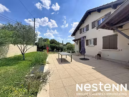 maison familiale avec jardin