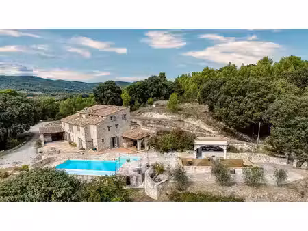 pierrevert- parc du luberon- ancienne ferme du xiv? siècle entiè