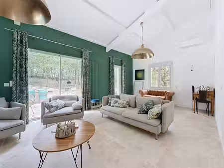 villa rénovée avec piscine et 2 logements indépendants