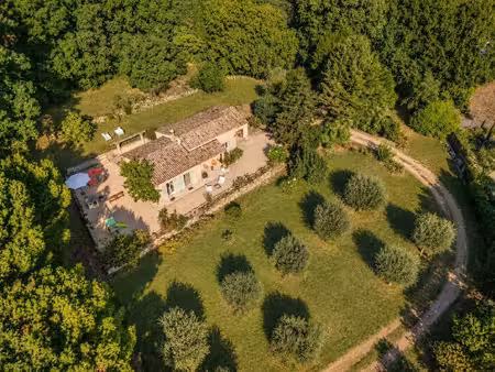valbonne - villa à fort potentiel- à pied du village