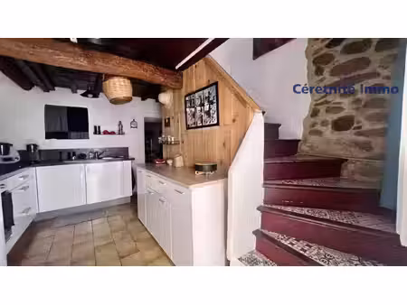 en exclusivité ! maison de village de caractère à saint-jean-pla-de-corts