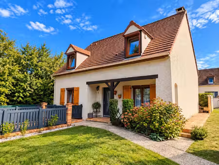 maison familiale chaleureuse à viarmes