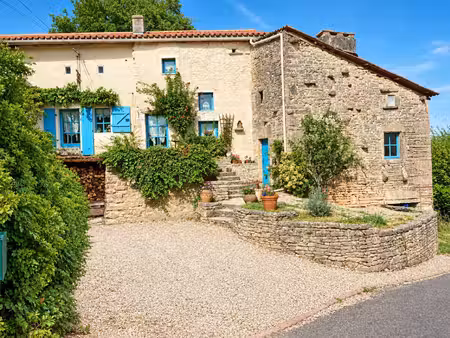 superbe maison de caractère de 3 chambres avec vues imprenables