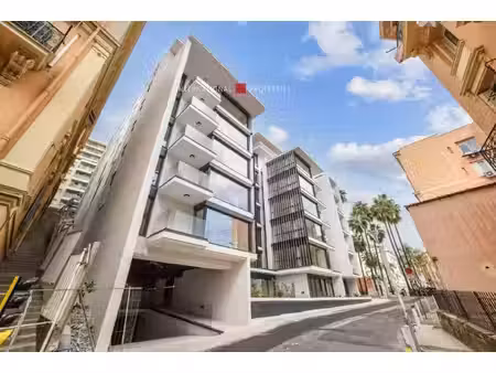 plateau de bureaux neuf livré aux portes de monaco