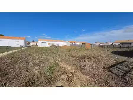 terrain de 496 m² à bâtir  viabilisé