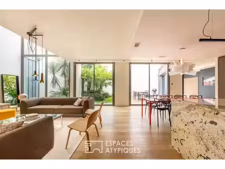 oasis contemporaine au coeur de tours