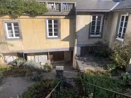 special investisseurs - a saisir immeuble de trois logements avec jardin de 600 m² -