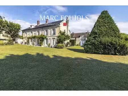 proche senlis - maison en pierre avec piscine