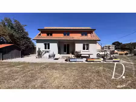 maison lumineuse et familiale de 3 chambres avec jardin et terra