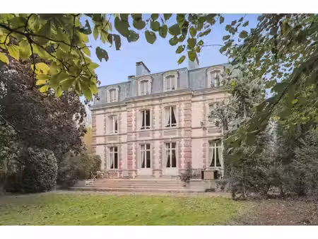 évreux (27) - magnifique propriété. domaine sur parc arboré de 2200 m² -