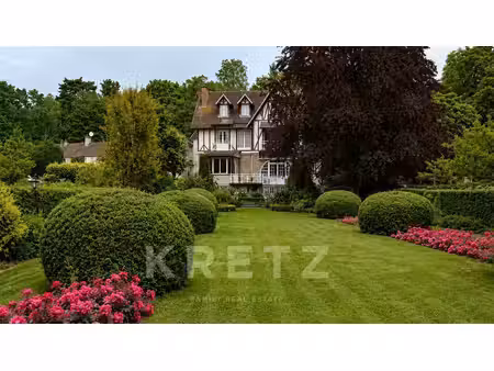 élégant manoir anglo-normand face à la seine  à seulement 50 min