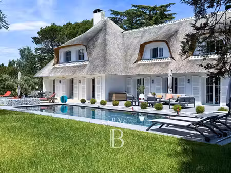 barnes aix-les-bains - maison d'exception - 5 suites - piscine et jardin