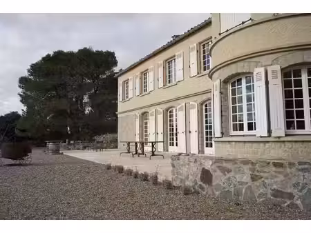 bastide de 280 m² habitables  parc de 25 000m²