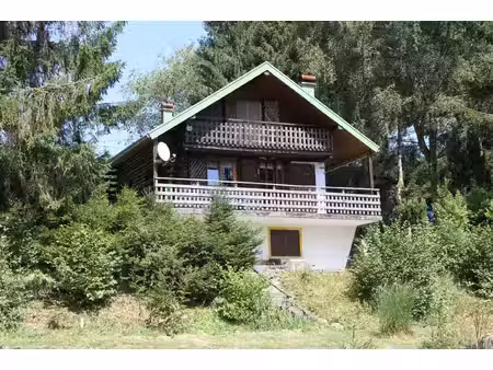 chalet avec vue et petits étangs