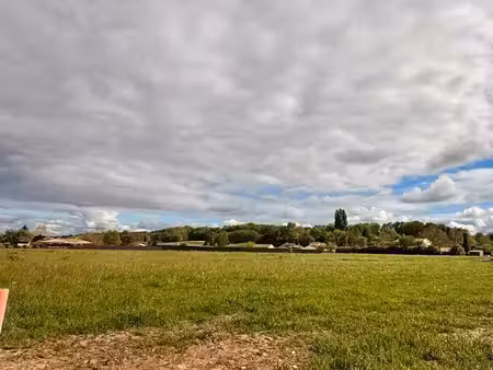 terrain à bâtir à saint-agne (24520)