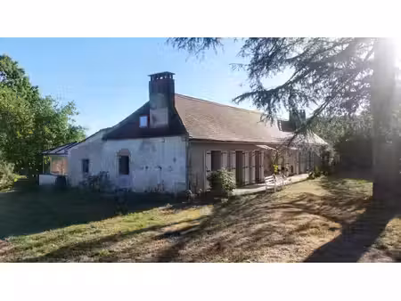 maison de charme à finaliser  jardin naturel et dépendance pleine de possibilités