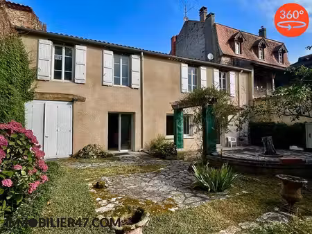 maison de village avec jardin et garage