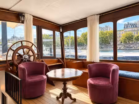 péniche à vendre paris 1er 120 m2 terrasses et vues sur paris