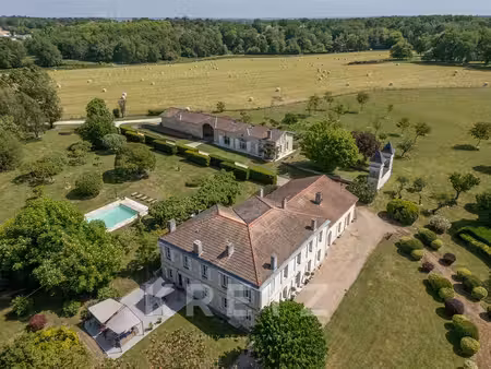 tresses - domaine de maître et parc de 3 7 hectares : l'exceptio