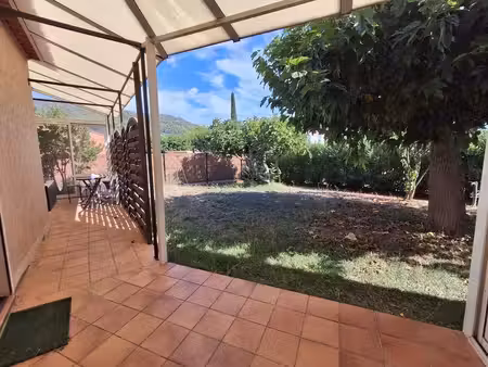 villa de plain-pied à proximité du village d'aups dans un lotissement