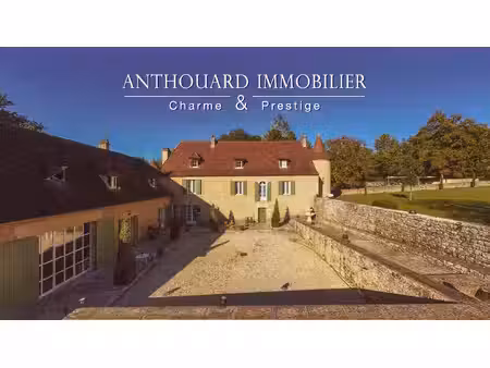 exclusivité : magnifique manoir avec gites