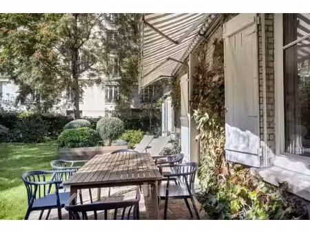 paris 17e - villa des ternes - belle maison avec grand jardin arboré